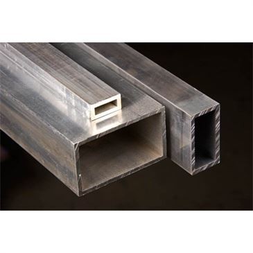 KVADRATNA CIJEV OD LEGIRANOG BESAVNOG ČELIKA 20MnG